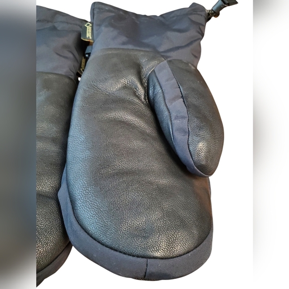 The North Face Mittens. Black gortex and leather. Unisex XL - Picture 8 of 10